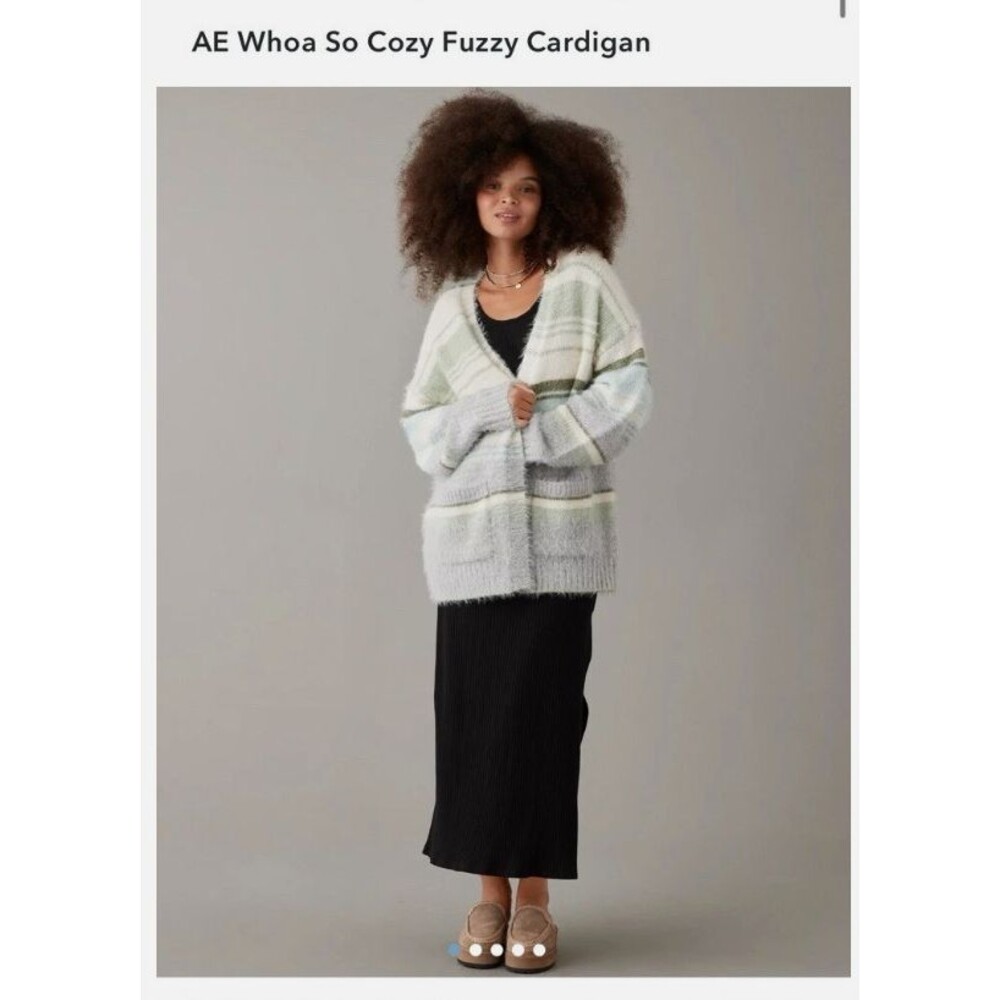 American Eagle AE Whoa So Cozy Fuzzy Cardigan Size Medium M Coastal COMFY